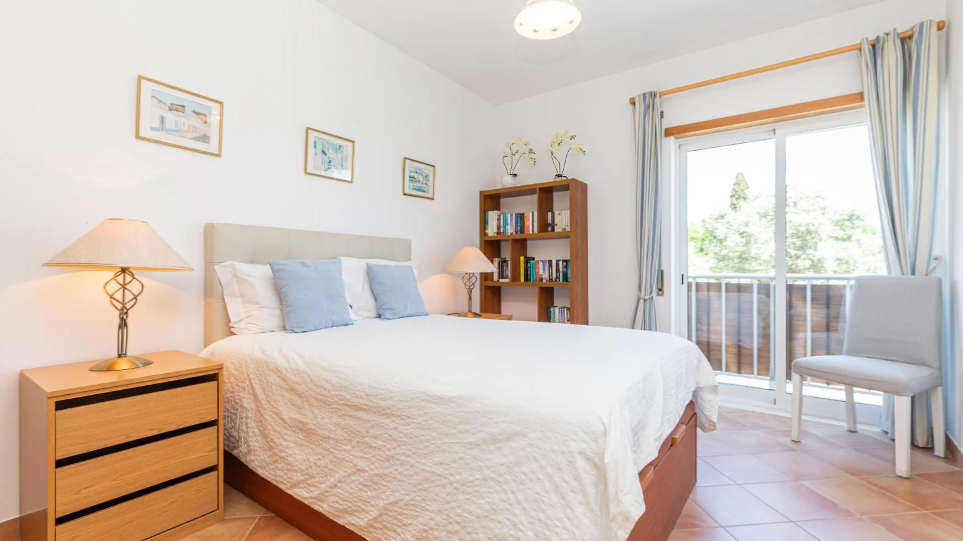 Apartment Andorinha-Pretty Holiday Home With Pool Santa Luzia