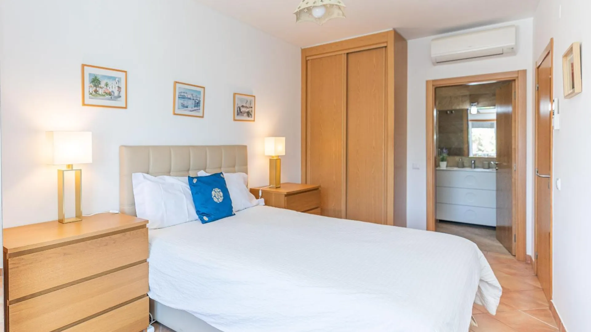 Apartment Andorinha-Pretty Holiday Home With Pool Santa Luzia