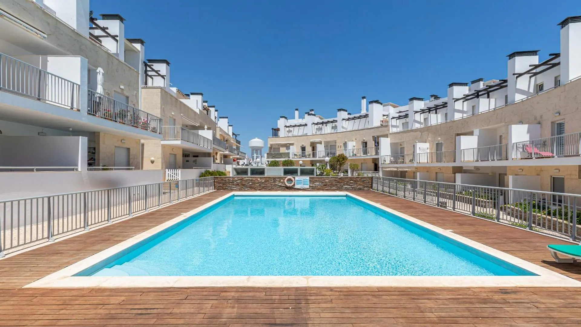 Apartment Andorinha-Pretty Holiday Home With Pool Santa Luzia