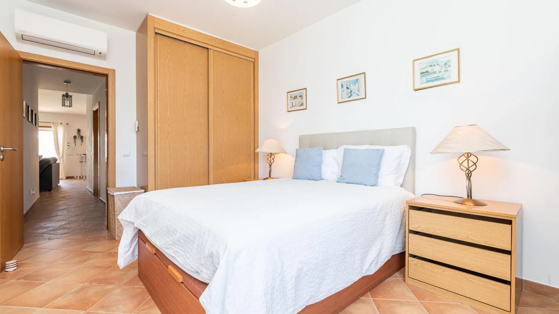 Apartment Andorinha-Pretty Holiday Home With Pool Santa Luzia